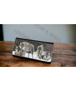 Women&#39;s Trifold Wallet - Wolf Pack Design - $472.26 MXN