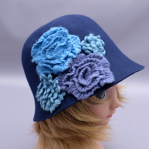 Wool Hat Royal Blue with Light Blue and Purple Knit Flowers Giovannio New York - £20.60 GBP