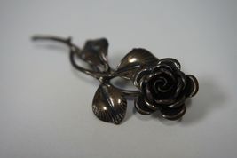 Women&#39;s Nice VINTAGE 925 Sterling Silver &quot;ROSE&quot; German Brooch Great Shape! - £27.54 GBP
