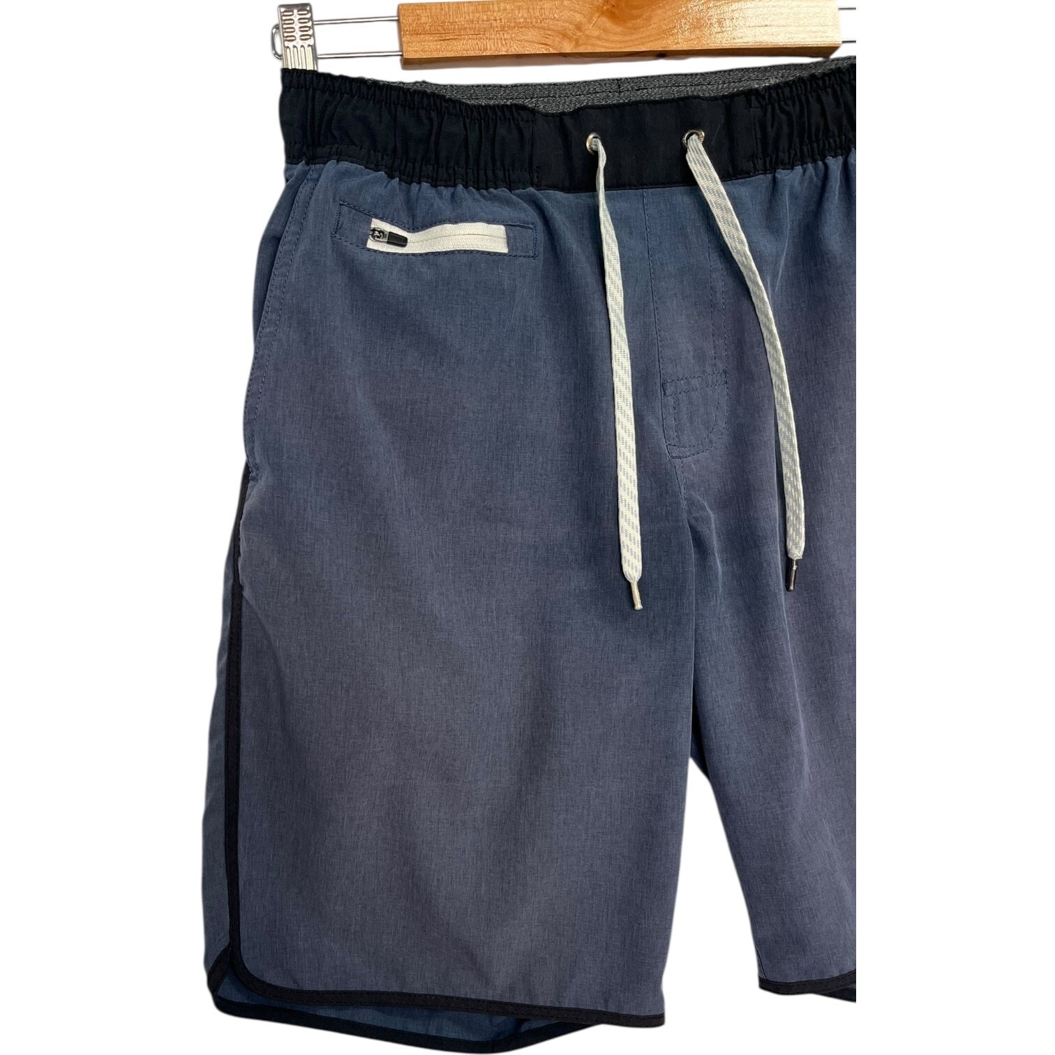 Vuori Banks Shorts Mens Small Gray Pull On Contrast Performance Outdoor Running Item image 3