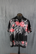 Vintage Hawaiian Shirt - Floral Pattern on Black by Hilo Hattie - Men&#39;s XL - £43.26 GBP