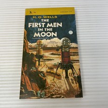 The First Men In The Moon Science Fiction Paperback Book H.G. Wells Airmont 1965 - £11.21 GBP