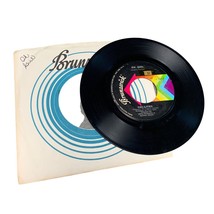 Chi-Lites &quot;Oh Girl&quot; &quot;Being in Love&quot; 45 RPM Vinyl Record Single 1972 Brunswick Re - £5.64 GBP