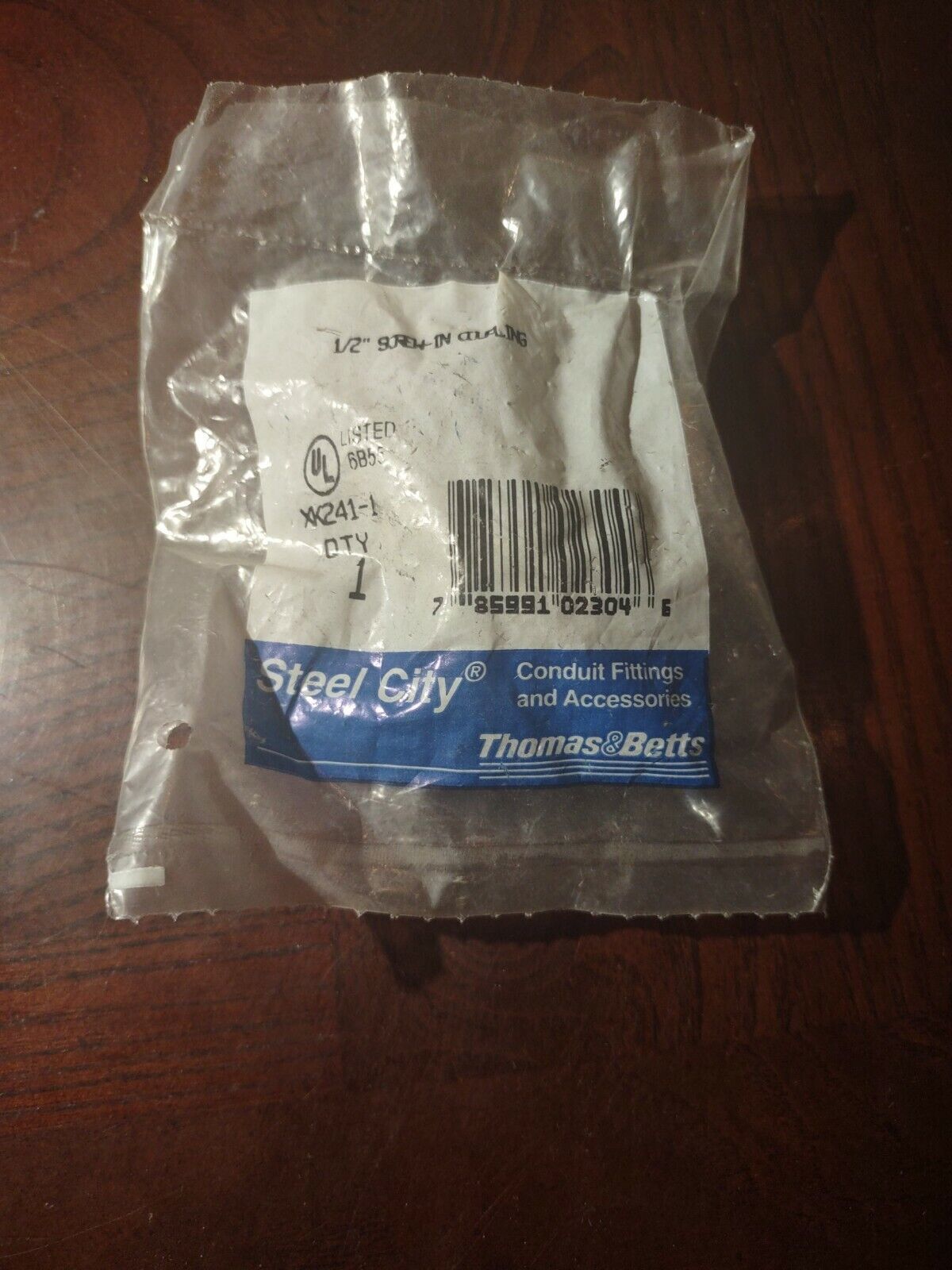 Thomas &amp; Betts #XK241-1 1/2&quot; Screw In Coupling - $3.95
