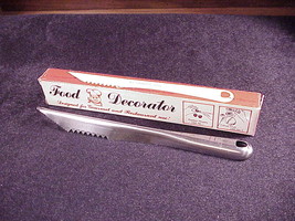 Quikut Food Decorator Kitchen Metal Tool, with box, made in USA, Stainle... - $4.75