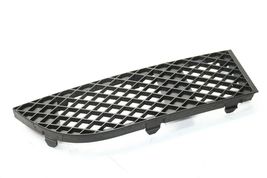 2006-2008 BMW 750i 750Li E66 FRONT RIGHT PASSENGER BUMPER LOWER GRILLE P8532 image 4