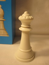 1974 Whitman Chess &amp; Checkers Set Game Piece: White Queen Pawn - $1.50