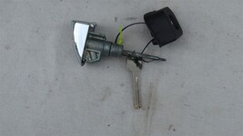 16-18 Kia Sorento Ignition Switch & Driver Door, Glove Lock Cylinder W/ 1 Key image 5