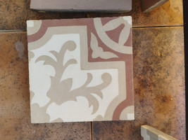 Hydraulic Tile with Flower Design Over 70 Years 20x20x2 cm - $41.30