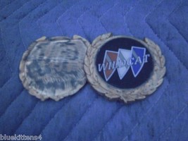 LESABRE PARK AVENUE WILDCAT EMBLEM GOLD USED OEM BUICK 1991 1992 1993 - $783.65 MXN