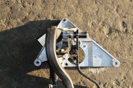2002-2008 MINI COOPER R52 CLUTCH & BRAKE PEDAL ASSEMBY K7140 image 2