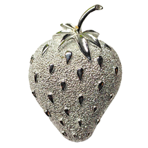 Vintage Sarah Coventry Strawberry Fruit Brooch Pin Silver Tone Signed - £9.27 GBP