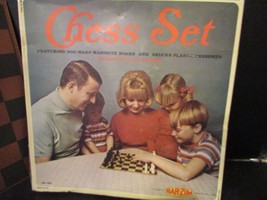 VTG CHESS SET GAME BY BAR-ZIM JERSEY CITY MASONITE BOARD AND EXTRA PAWNS - £4.37 GBP