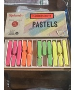 Alphacolor Fluorescents Pastels Weber Costello 11 Squares Alpha Color Vi... - $17.93 CAD