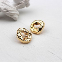 Metallic gold irregular twisted pleated texture stud earrings with fashionable g - £8.25 GBP