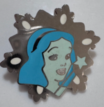 Disney Snow White Princess Snowflake Collection 2007 Pin - £6.87 GBP