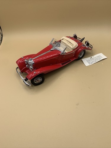 A Franklin Mint 1/24 Scale Precision The 1936 Mercedes  500 K Roadster Missing Item image 2