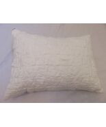 Vera Wang White Geometric Squares Basketweave Deco pillow NWT - $93.63 CAD