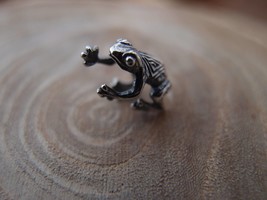 Sterling Silver Frog Ear Cuff Jacket No Piercing Non Pierced - $27.00