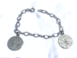 Sterling 925 Bride’s Maid Bracelet  7” With 2 Charms Vintage Charm Bracelet - $1,288.59 MXN