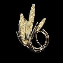 Vintage Gold Tone Twisted Cat Tails Brooch (5156) - $14.85