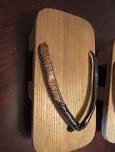 Japanese wooden sandals, handmade, 1950s, original Japanese [pabbx] - $123.75