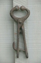 Antique Bull Lead Nose Clamp Pliers Vintage Farm Vet Ranch Tool Rustic - $405.79 MXN