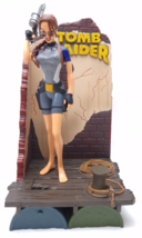 1998 Tomb Raider - Lara Croft in Wetsuit Figure - w/Weapons - £22.44 GBP