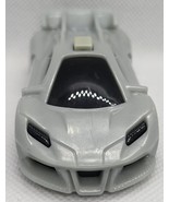 2019 McDonald&#39;s Diecast Toy Car Plastic Working UCS LLC - $218.29 MXN