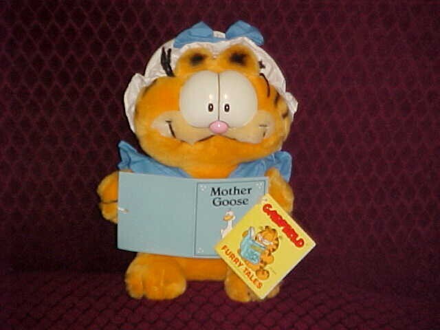 9&quot; Furry Tales Garfield Mother Goose Plush Toy With Tags By Dakin 1981 - $148.49