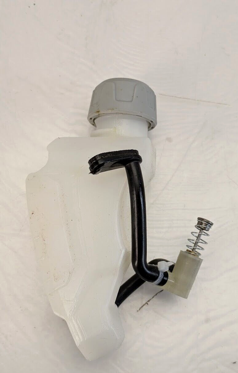 FOR PARTS - Oil Reservoir - GreenWorks 24V 8” Polesaw 20&quot; Pole Hedge Tri... - $13.76