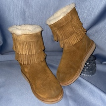 UGG Chestnut Sheepskin CLASSIC SHORT II FRINGE Boot, S/N 1006430Y, Size 5 - $49.00