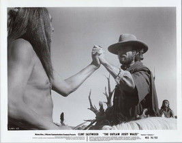 Outlaw Josey Wales Clint Eastwood Will Sampson shake hands 8x10 photo - £7.62 GBP