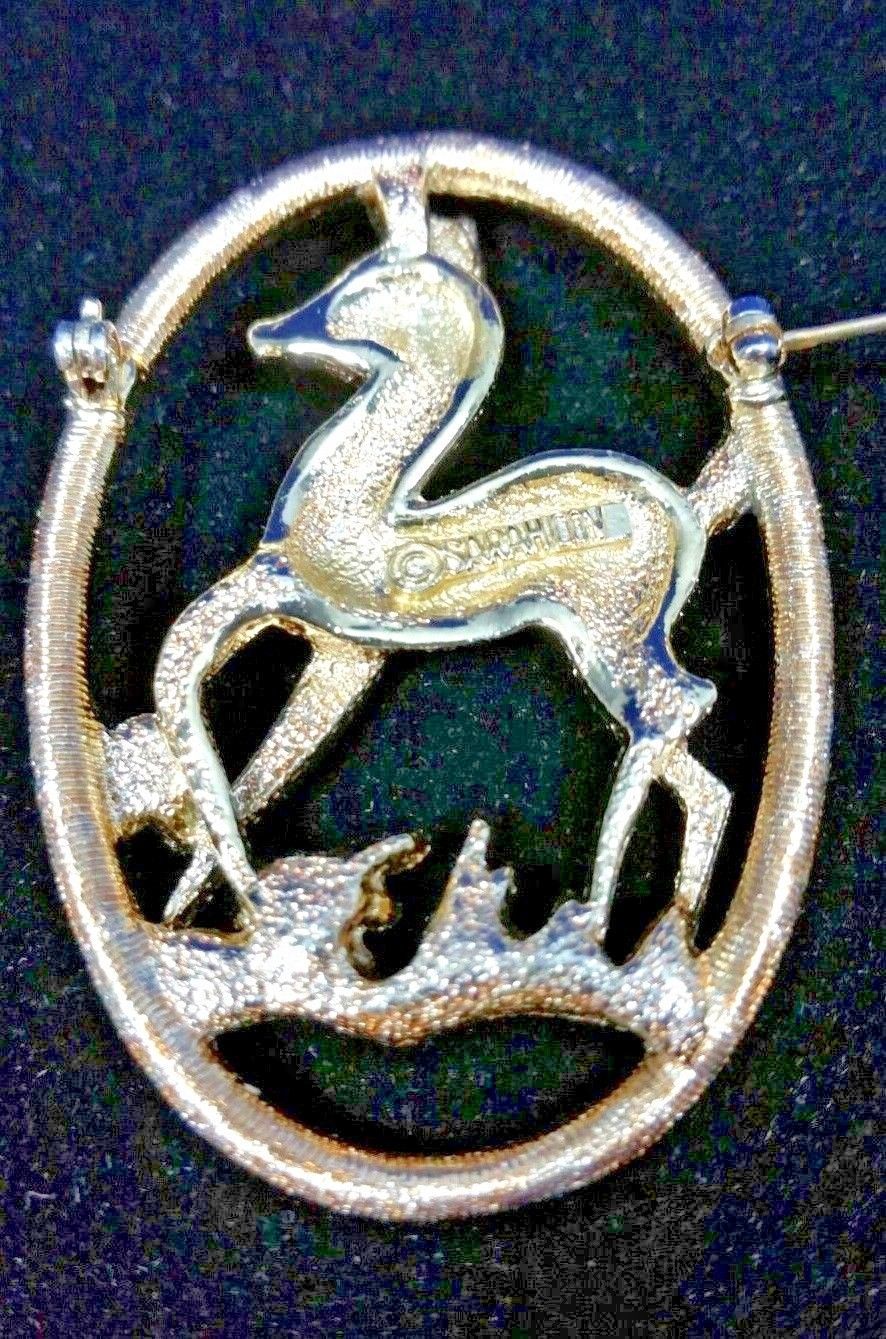 Vintage Signed Designer Sarah Coventry Gold Tone Little Doe Brooch Pin 2 1/4" Item image 3