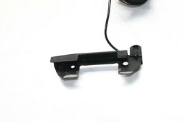 2003-2006 INFINITI G35 GAS FUEL TANK GAS CAP WITH DOOR HINGE P9040 image 3
