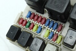 2003-2008 INFINITI FX35 FX45 ENGINE BAY FUSE RELAY BOX H1817 image 8