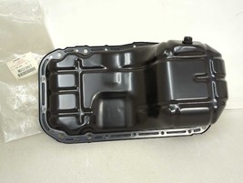 New OEM Genuine Mitsubishi Engine Oil Pan 1997-2002 Mirage 1.5 MD322857 - £86.43 GBP