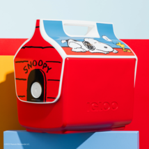 Peanuts - Snoopy&#39;s Doghouse Little Playmate 7 Qt Cooler by Igloo Coolers - €50,80 EUR