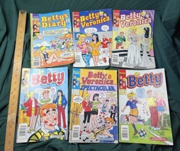 Betty&#39;s Diary (#29), Betty and Veronica (#101, 112, 33), Betty (#60, 63) Comics - £10.27 GBP