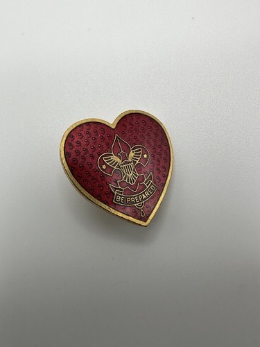 Vintage Gold Tone Red Enamel Be Prepared Boy Scout Heart Pin BB14 - $23.76