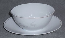 Noritake China Windrift Pattern Gravy Boat w/Attached Underplate - £15.81 GBP