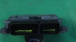 Mercedes Engine Computer Control Unit Module ECU ECM DME A2721531779 image 2