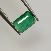 Emerald , .91cwt.  Natural Earth Mined .  Retail Replacement Appraisal: $280US. - £101.63 GBP