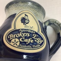 Another Broken Egg Cafe Sendestin FL Blue Mug Deneen Pottery 10 Oz Round Belly - £17.17 GBP