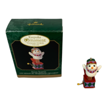 Snowy Surprise Hallmark Keepsake Ornament Collectors Club 1999 Miniature - $4.36