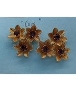 CORO GOLD TONE FLOWER RHINESTONE CLIP EARRING VINTAGE SIGNED PURPLE  - $20.25 CAD