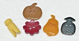 5 Vintage Hard Plastic &amp; Bakelite Buttons Pumpkin Pineapple Clothespin F... - $24.26