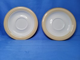 Crowning Fashion 2 Piece 6.25&quot; Plates Round Light Tan Dinnerware from Japan - £7.75 GBP
