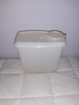 Vintage Tupperware Large Sheer Clear Cereal Container 469-4 with Lid - $23.99