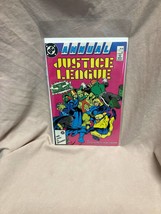 Justice League Annual 1 1987 Hunting The MANHUNTER DC Comics - £10.09 GBP